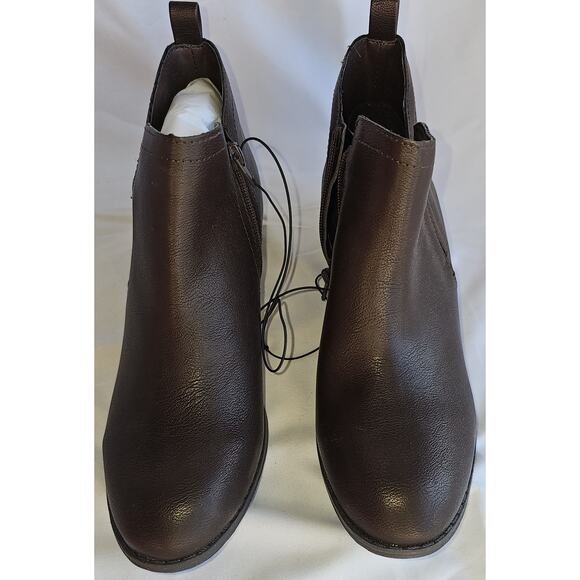 Sun + Stone Women's Cadee Ankle Booties - Picture 4 of 6